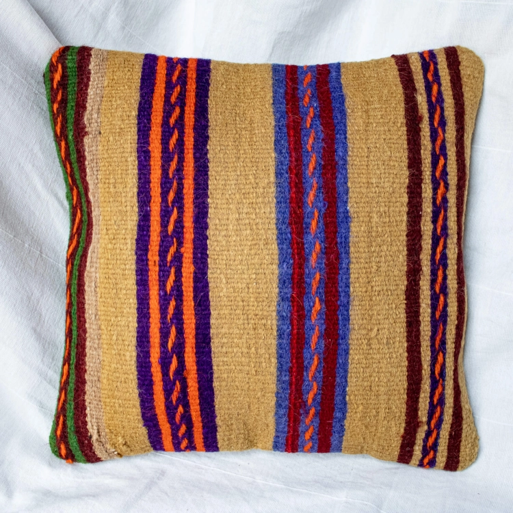 Wełniany kilim w paski