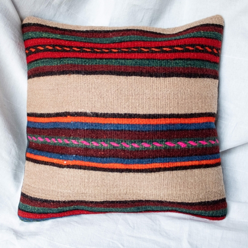 Pasiasta poszewka na poduszkę kilim