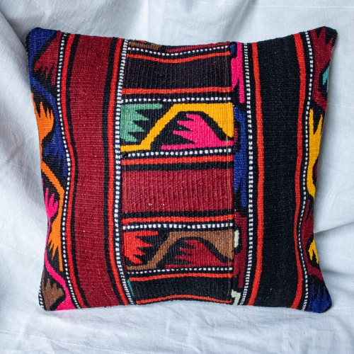 Wzorzysta turecka poszewka na poduszkę kilim