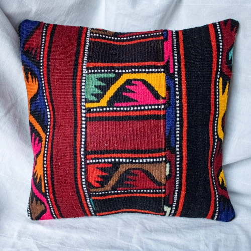 Wzorzysta turecka poszewka na poduszkę kilim