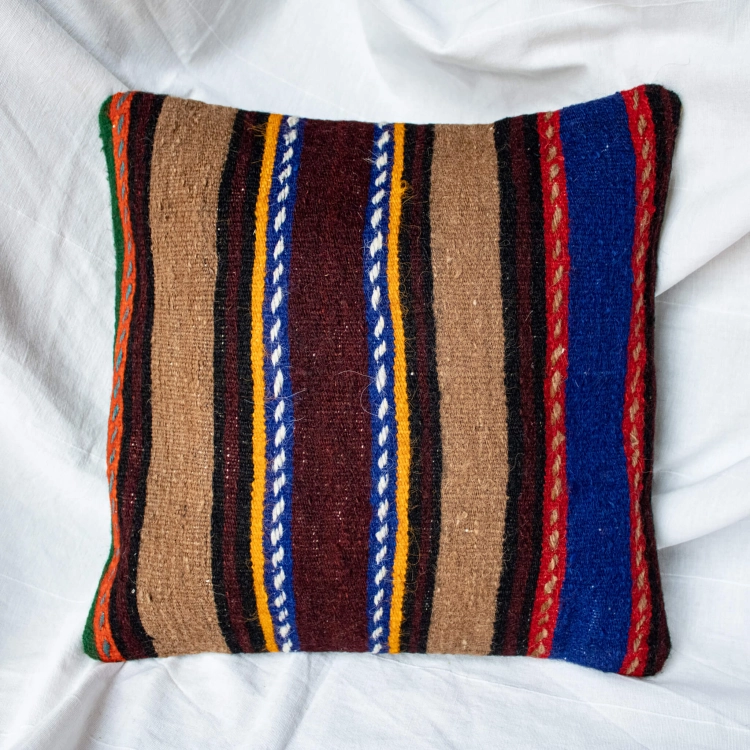 Wełniana pasiasta poszewka na poduszkę kilim