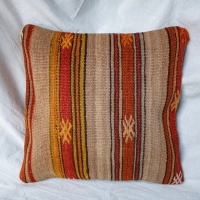 Pomarańczowo-beżowa poszewka kilim na poduszkę