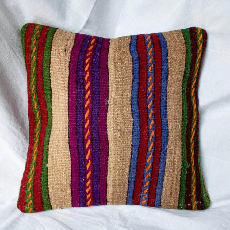 Poszewka na poduszkę kilim w stylu vintage