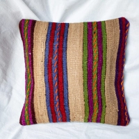 Kolorowa poszewka na poduszkę kilim